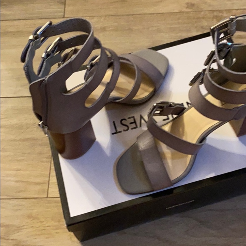 Shoes - Picture 6 of 11